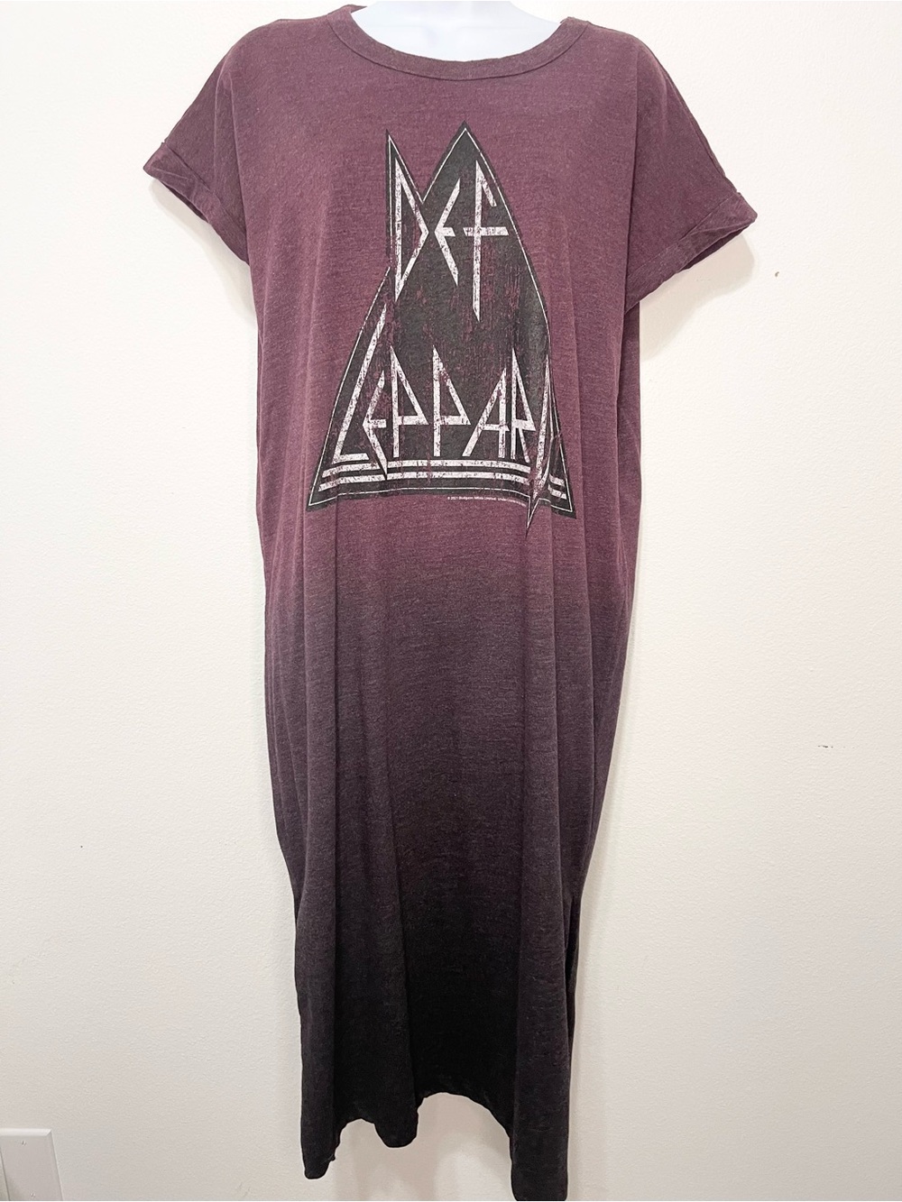 Letluv Det Leppard Graphic Tee Ombre Midi Dress PTP 23”-26” EUC